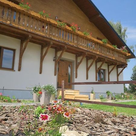 Villa Base Camp Carpathia Wrocanka Esterno foto